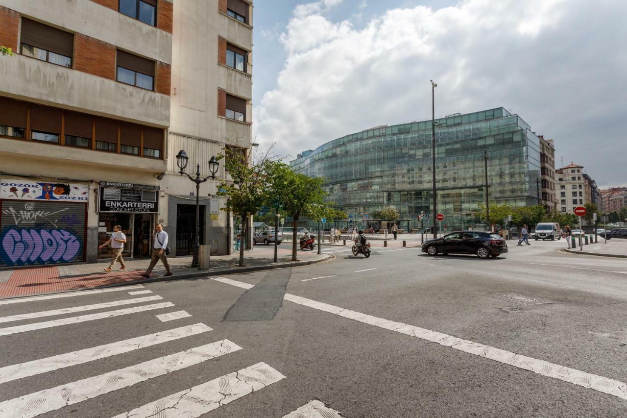 Urban Rooms Habitaciones Con Wifi Y Smart Tv Bilbao Exterior photo